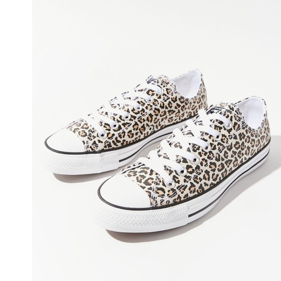 converse cheetah sneakers